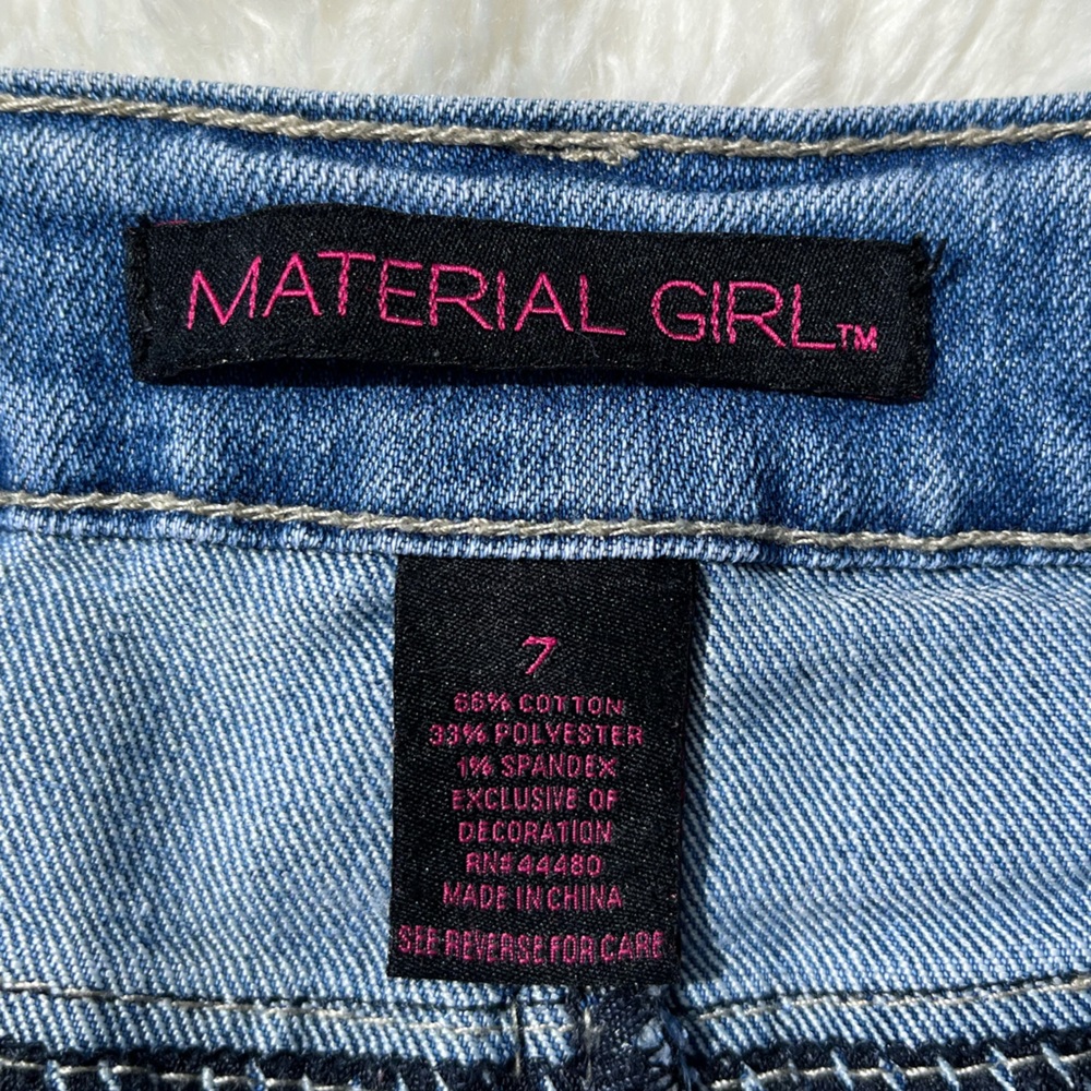 Flashy Material Girl Jean Shorts 🖤 - Picture 6 of 9
